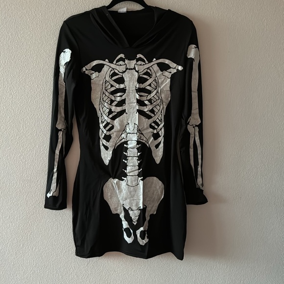 Skeleton Costume - Picture 6 of 12